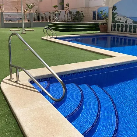 Sunny Casita, Torrevieja, Modern 2 Bed Floor Appartement
