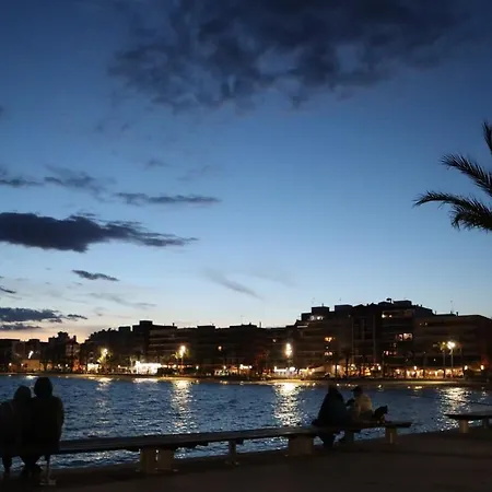 Sunny Casita, Torrevieja, Modern 2 Bed Floor * Torrevieja