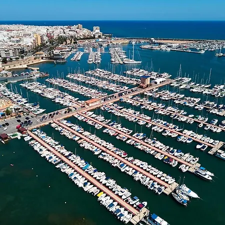 Sunny Casita, Torrevieja, Modern 2 Bed Floor Апартаменти